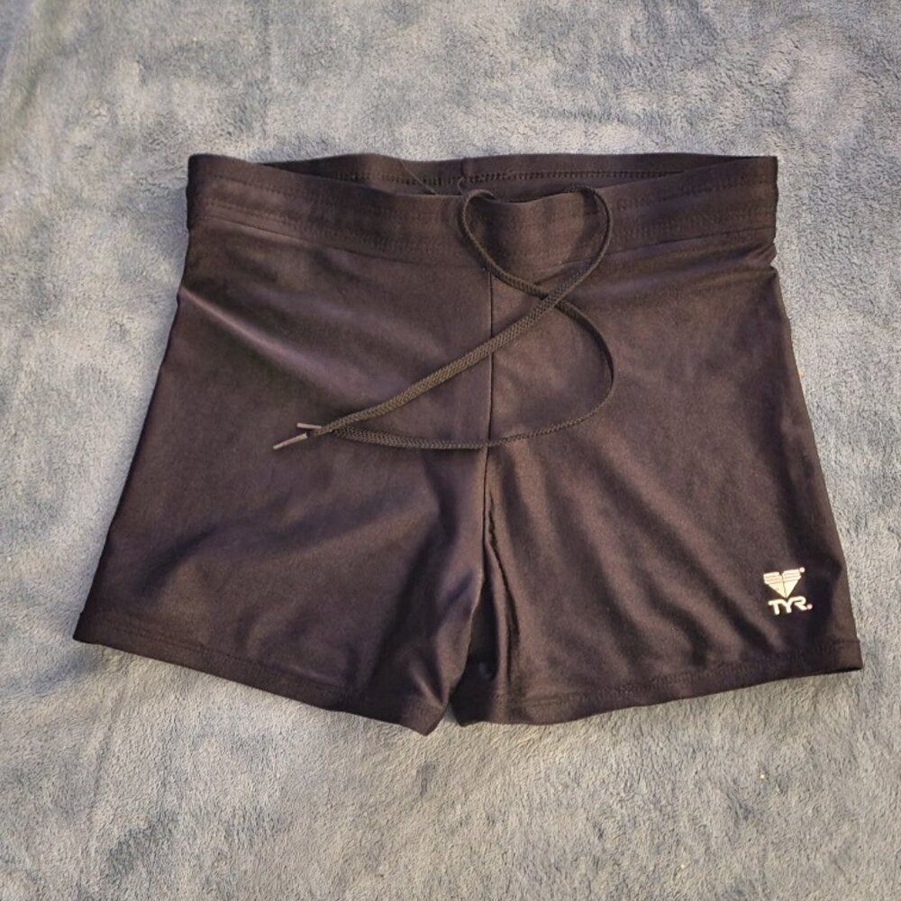 Girl's TYR black spandex shorts see tag   Size 9/10